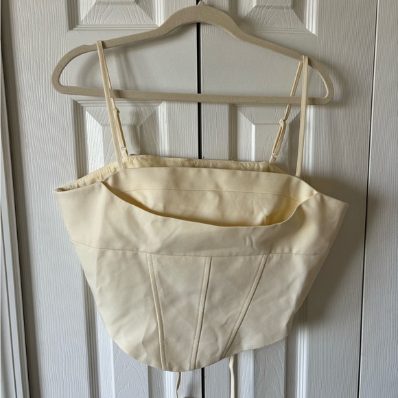 Cream Colored Spaghetti Strap Deconstructed
Fish Bone Design Camisole - Picture 1 of 4